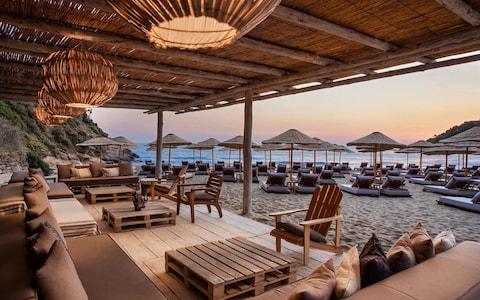 Club Marvy, Özdere